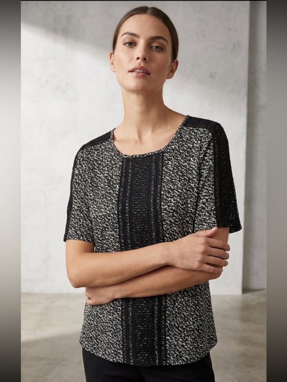 Ann tailor || woman’s blouse size Large